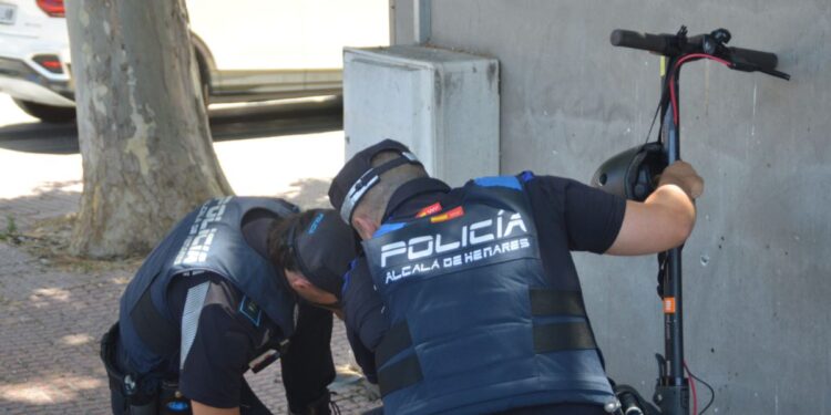 La Policía Local intensifica el control de patinetes tras detectar un alto incumplimiento de la normativa 1 Fuente: Ayto Alcalá de Henares