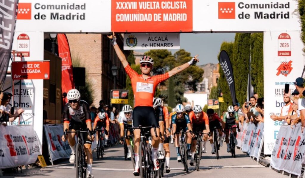 Alcalá se vuelca con la Vuelta a Madrid Sub-23 en una etapa marcada por el calor y el sprint final 1 Sub23 Madrid