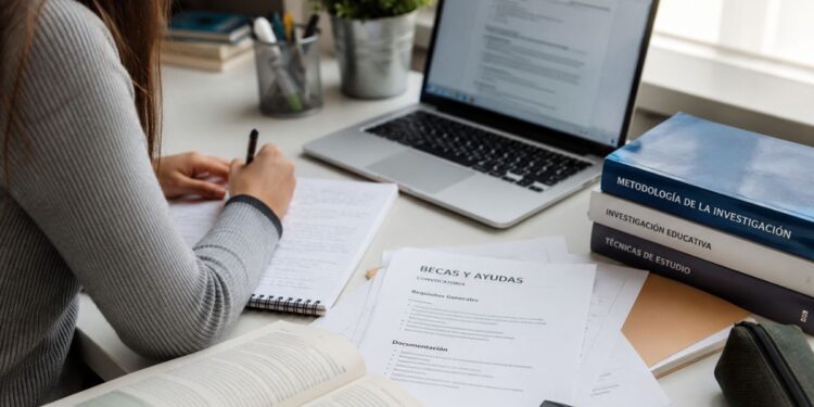 La beca de 2.000 euros que pueden solicitar los estudiantes de la Universidad de Alcalá hasta septiembre 1 becas 2000 euros