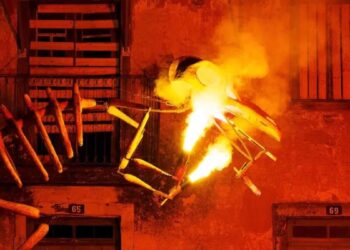'Bestias Ígneas' llenará de fuego y grandes dragones el casco histórico con un espectáculo itinerante de teatro de calle 2 ‘Bestias Ígneas’ llenará de fuego y grandes dragones el casco histórico con un espectáculo itinerante de teatro de calle