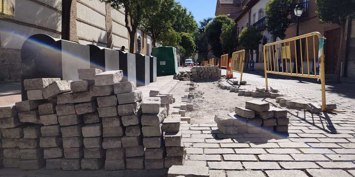 La calle Santiago sufrirá cortes de tráfico durante tres días por las reparaciones de su calzada 1 Foto: Ayuntamiento de Alcalá