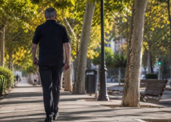Caminar después de comer sí puede bajar el azúcar, pero el efecto depende del momento y la intensidad del paseo 3 Caminar después de comer sí puede bajar el azúcar, pero el efecto depende del momento y la intensidad del paseo