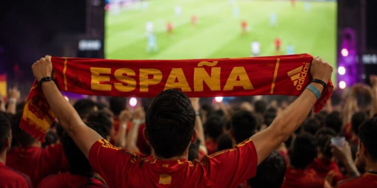 Hoy, todos con la Roja: Alcalá se cita en la Plaza de Cervantes para hacer historia 1 espana pantalla