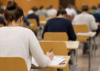 La Comunidad de Madrid convoca 673 plazas libres de auxiliar administrativo con solicitudes abiertas hasta el 10 de agosto 5 La Comunidad de Madrid convoca 673 plazas libres de auxiliar administrativo con solicitudes abiertas hasta el 10 de agosto