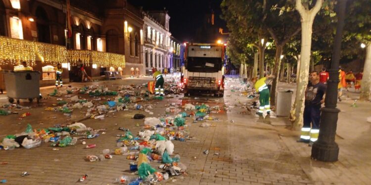 Valoriza desplegó un dispositivo especial de limpieza para la celebración del Mundial conquistado por España 1 limpieza final mundial