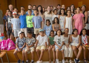 Veinticuatro menores saharauis pasarán el verano con familias de acogida gracias al programa Vacaciones en Paz