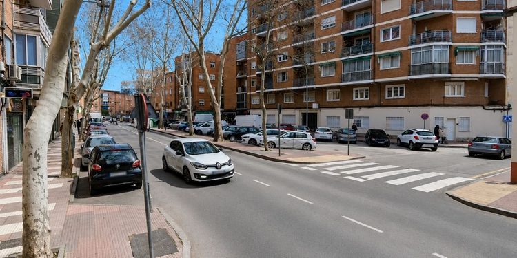 Daoiz y Velarde cerrará cuatro días al tráfico y al aparcamiento por las obras de saneamiento en Alcalá 1 calle daoiz y velarde