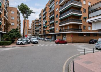 Las obras de abastecimiento cortan desde hoy un carril de Navarro y Ledesma y cambian de sentido el miércoles