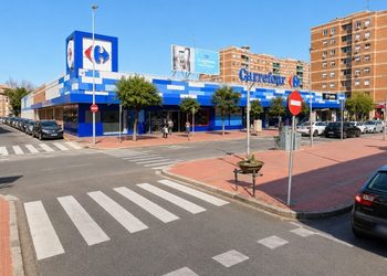 Vía Complutense tendrá estrechamientos de 7:00 a 20:00 horas durante una semana por las obras frente a Carrefour 2 Vía Complutense tendrá estrechamientos de 7:00 a 20:00 horas durante una semana por las obras frente a Carrefour