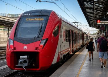 Los nuevos trenes de Cercanías ya llegan a Alcalá: un Stadler Serie 453 se estrena en la C7 2 Los nuevos trenes de Cercanías ya llegan a Alcalá: un Stadler Serie 453 se estrena en la C7