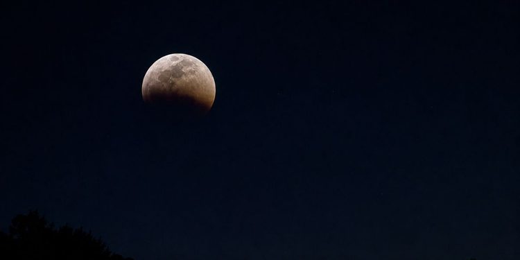 Un eclipse lunar ocultará gran parte de la Luna este viernes y podrá verse desde Alcalá 1 eclipse lunar