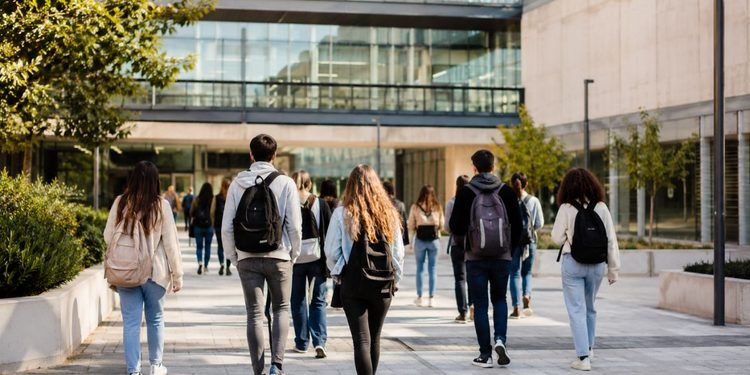 La Politécnica de la UAH abre hasta septiembre la inscripción para recibir a sus nuevos estudiantes en Alcalá 1 estudiantes campus