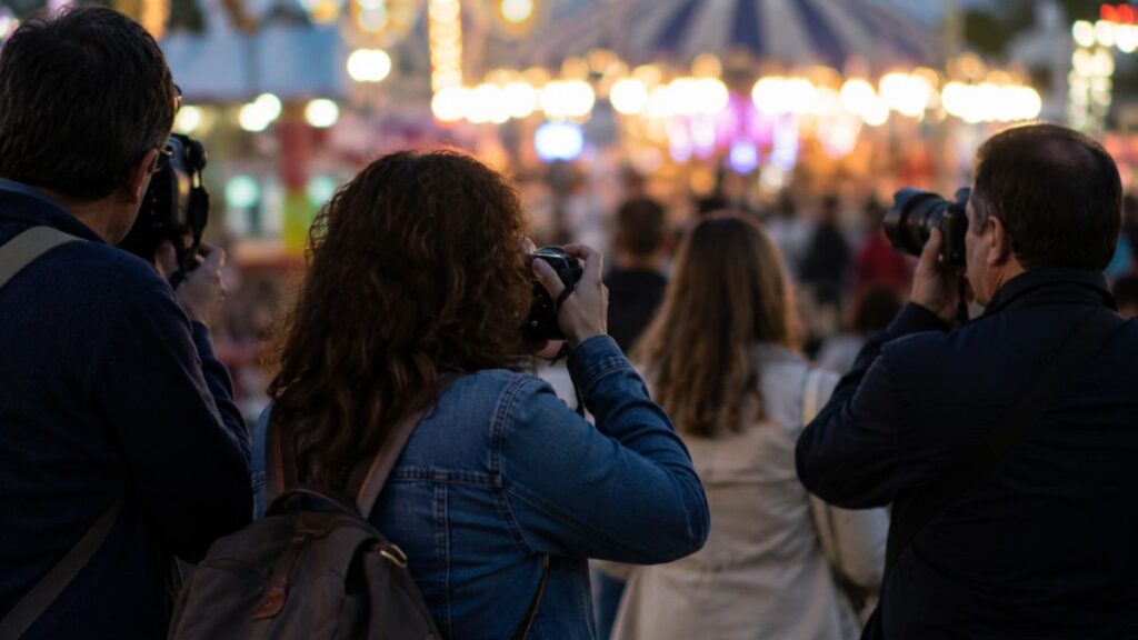 La UAH abre hasta el domingo la inscripción para fotografiar las Ferias de Alcalá y crear un fotozine colectivo 1 ferias fotografia