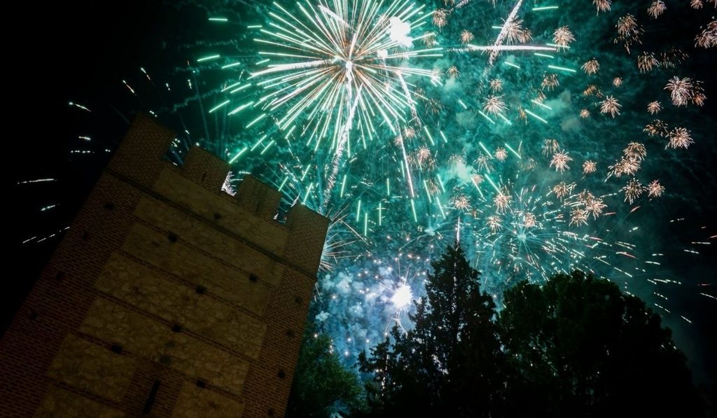 fuegos artificiales ferias alcala