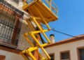 Un trabajador queda crítico tras caer ocho metros mientras reparaba un tejado en Los Santos de la Humosa