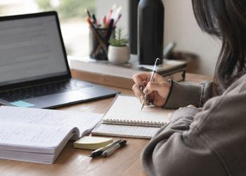 Jóvenes de Alcalá con discapacidad pueden pedir becas de hasta 4.500 euros para continuar sus estudios