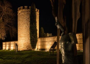 Tres noches para descubrir gratis el patrimonio de Alcalá durante las Ferias: murallas, Ayuntamiento y Roma