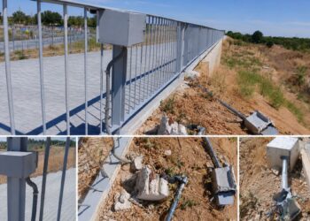 La nueva pasarela de Avenida de Camarma se queda a oscuras tras el robo de su cableado