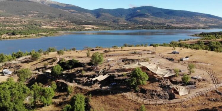 El director del Museo Arqueológico de Alcalá codirige una campaña con más de 100 especialistas en el Valle de los Neandertales 1 Imagen: Comunidad de Madrid