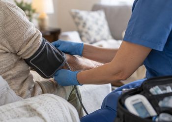 La Comunidad de Madrid estrenará en octubre ocho unidades para atender en casa a pacientes con necesidades sanitarias complejas 2 La Comunidad de Madrid estrenará en octubre ocho unidades para atender en casa a pacientes con necesidades sanitarias complejas