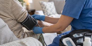 La Comunidad de Madrid estrenará en octubre ocho unidades para atender en casa a pacientes con necesidades sanitarias complejas