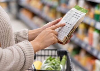 Un taller en Alcalá enseñará a leer las etiquetas nutricionales para comparar mejor los alimentos envasados
