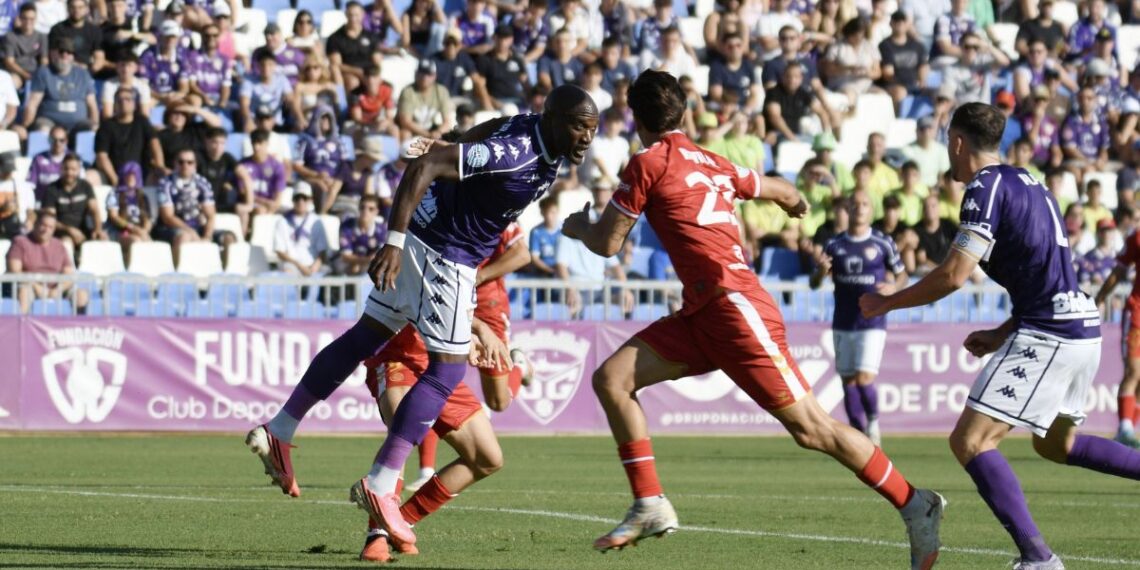 La RSD Alcalá cae 2-1 en Guadalajara tras adelantarse y pierde su primer partido de la temporada 1 Fuente: RRSS RSD Alcalá