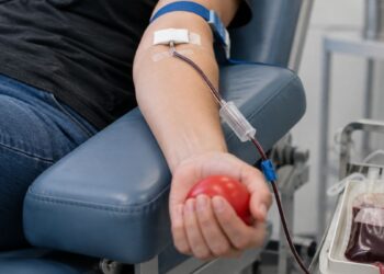 Seis grupos sanguíneos siguen en alerta roja en Madrid y el Príncipe de Asturias permite donar en Alcalá