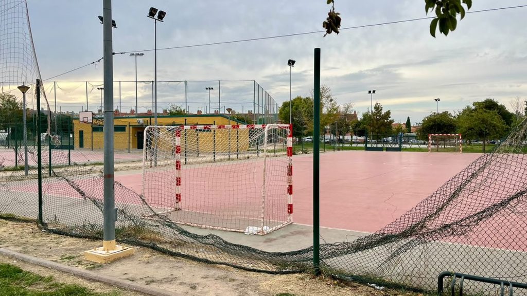 deficiencias pista deportiva ensanche
