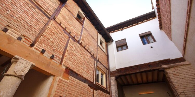 El Hospital de Antezana impulsa desde Alcalá una nueva red nacional para conservar el patrimonio hospitalario histórico 1 Foto: Ayuntamiento de Alcalá