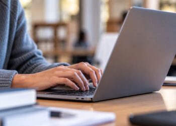 La Universidad de Alcalá estrena este miércoles una nueva web con buscadores para estudios, acceso, admisión y matrícula