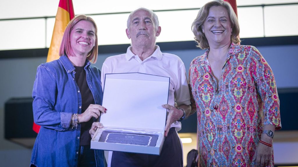 Las Fiestas del Val arrancan en Alcalá con el pregón de Arsenio Gómez y un fin de semana cargado de actos 1 pregon fiestas del val