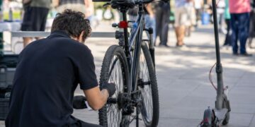 Una unidad móvil ofrecerá en Alcalá revisión de bicicletas, realidad virtual y actividades de seguridad vial el 19 de septiembre