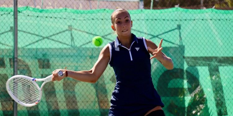 La alcalaína Carlota Luján conquista los títulos individual y de dobles del torneo internacional juvenil de Alcalá 1 Foto: Ayuntamiento de Alcalá