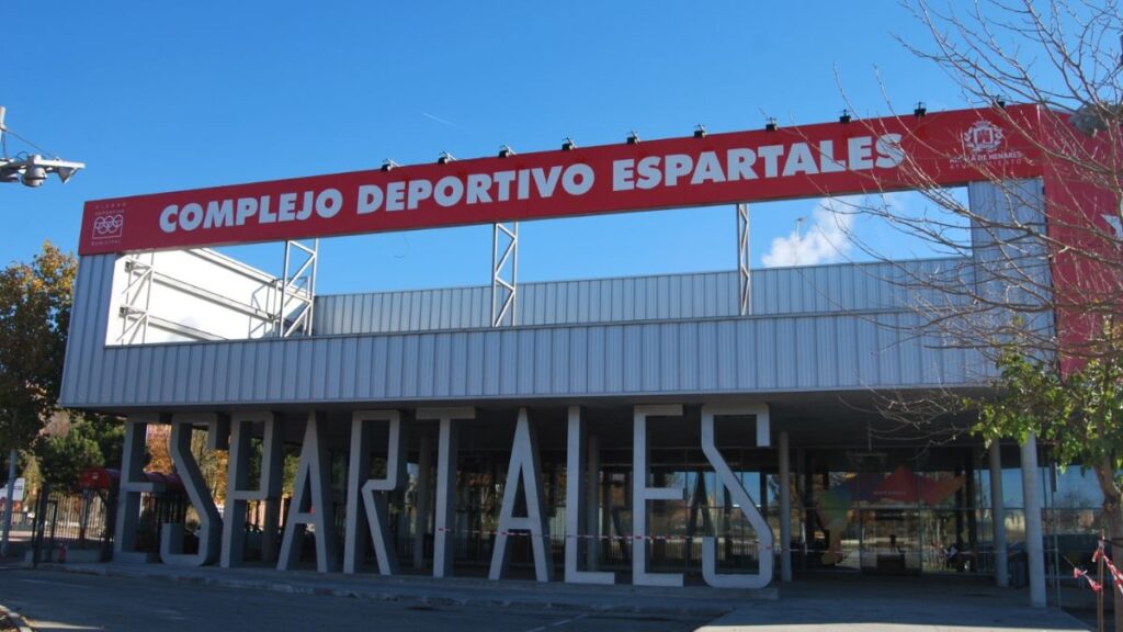 Mas Madrid denuncia que los trabajadores del polideportivo