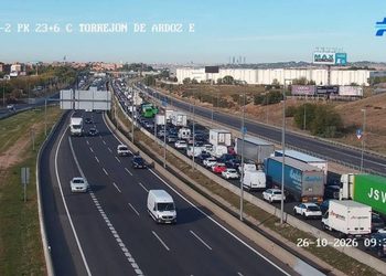 La A-2 registra siete kilómetros de retenciones desde Alcalá hacia Madrid en plena hora punta del lunes 3 La A-2 registra siete kilómetros de retenciones desde Alcalá hacia Madrid en plena hora punta del lunes