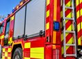 Los bomberos acceden por el balcón a una vivienda de Alcalá para auxiliar a una mujer mayor tras una caída