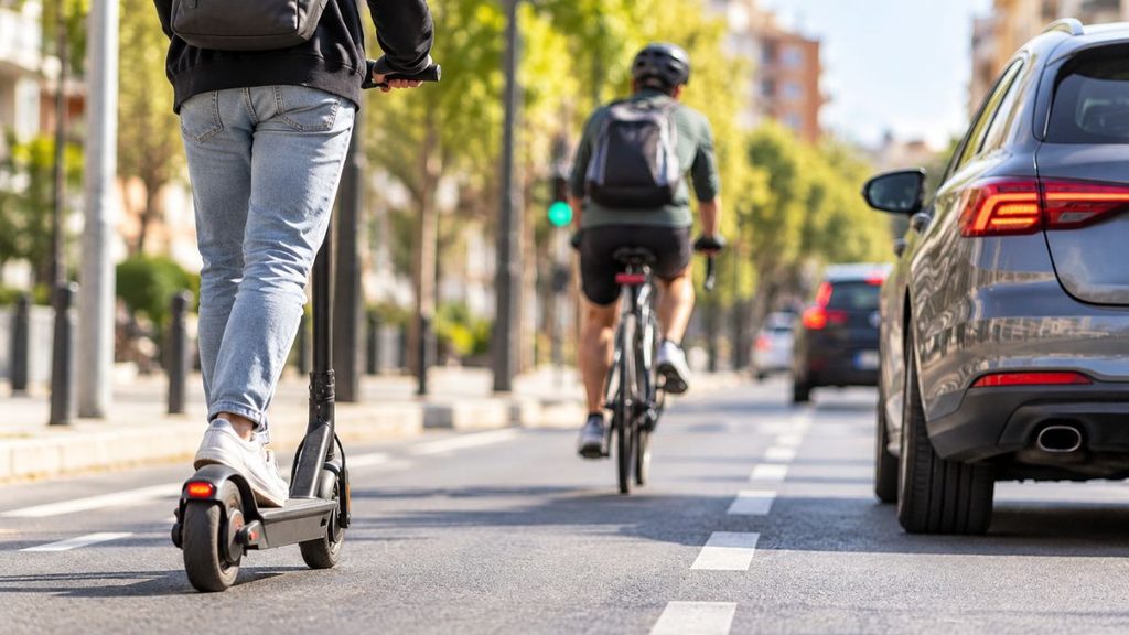 circulacion bicicleta patinete
