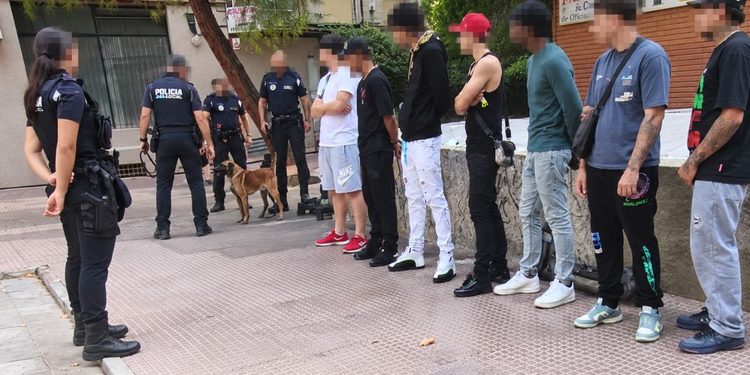 detencion jovenes policia alcala