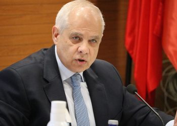 El pleno de Alcalá aprueba destinar 31,5 millones a pagos pendientes y reducir la deuda municipal