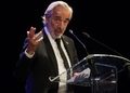 Imanol Arias recibe el Premio Ciudad de Alcalá de las Artes y las Letras durante la gala de los galardones culturales