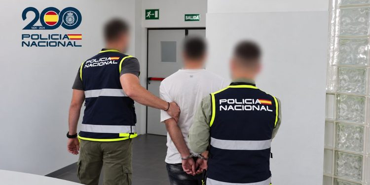 La Policía Nacional detiene en Alcalá a un fugitivo de la banda colombiana 'Los Piolos' buscado por homicidio y drogas 1 policia nacional piolos