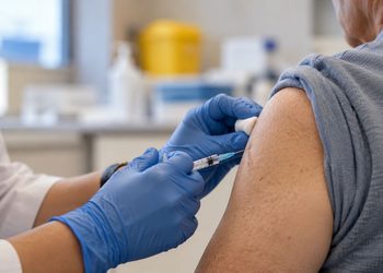 La vacunación contra la gripe comienza este lunes en Alcalá para mayores de 60 años y niños hasta siete